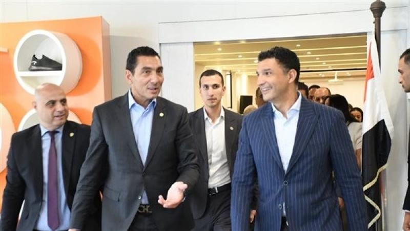 وزير الصناعة: حريصون على تعميق الإنتاج المحلي للأحذية الرياضية لتقليل فاتورة الاستيراد