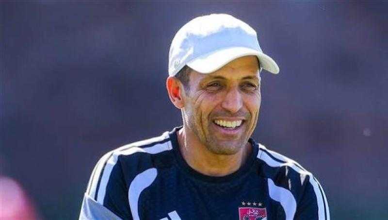 في بيان رسمي.. الأهلي يحسم حقيقة تصريحات عموتة بشأن طاهر محمد طاهر