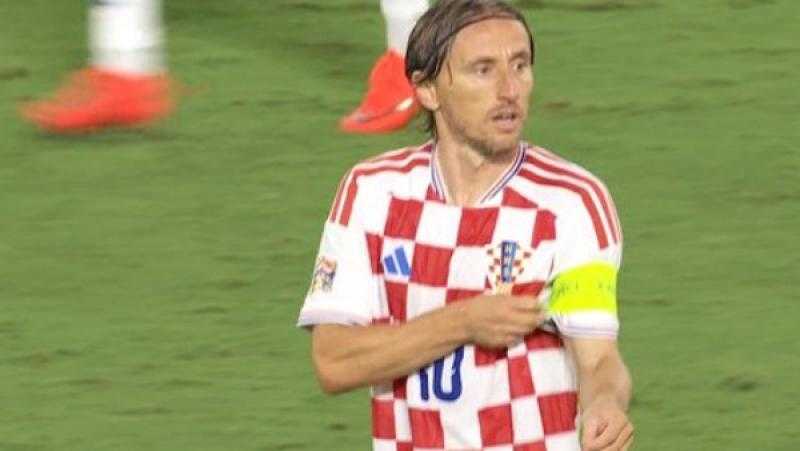 مودريتش يطمئن جماهير ريال مدريد: لا داعي للذعر رغم تأخرنا عن برشلونة